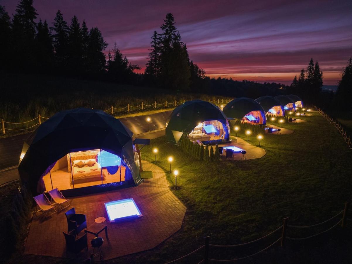 Peak Glamp & Jacuzzi Luxuszelt *