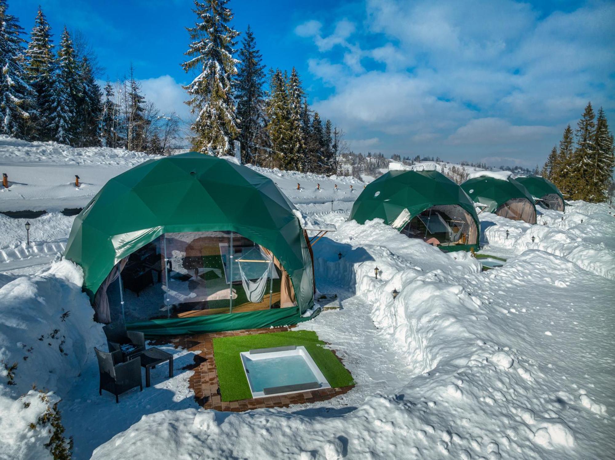 Peak Glamp & Jacuzzi Luxuszelt